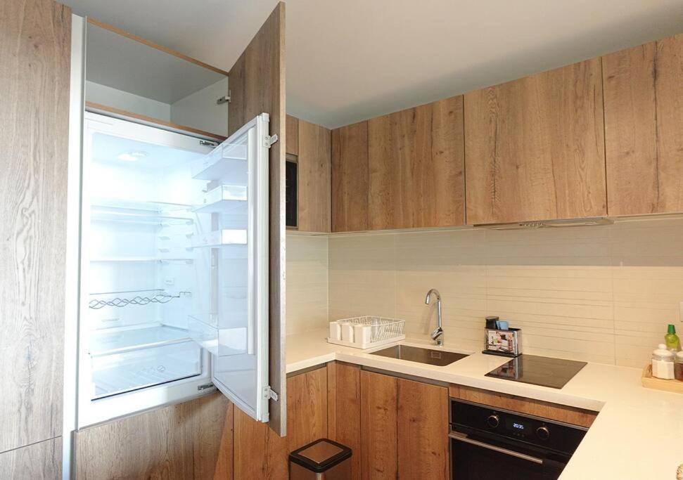 Apartamento Depto Premium A Pasos Del Parque Arauco Con Aire Acondicionado Santiago